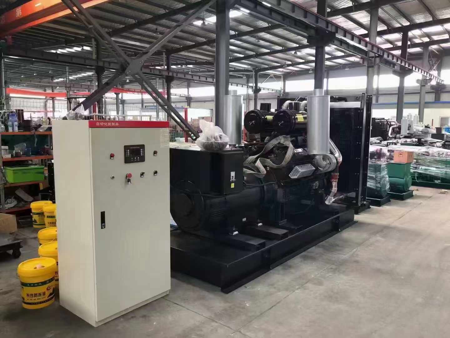 安顺柴油发电机运行时的噪音和振动水平如何？