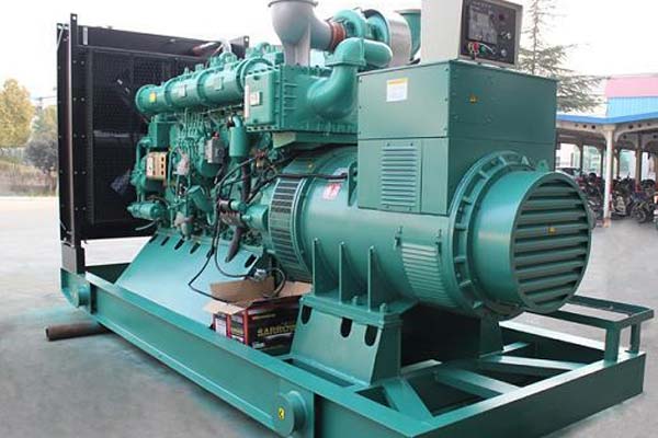 安顺工厂发电机应急发电中如何优化燃油储备管理？