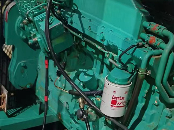 安顺如何确定新的发电机组控制系统是否与原系统兼容？